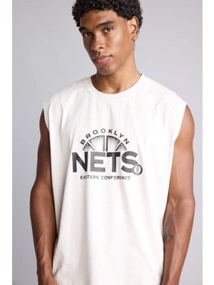 DeFacto NBA Brooklyn Nets Bisiklet Yaka Boxy Fit Bisiklet Yaka Atlet H8273AX26AU
