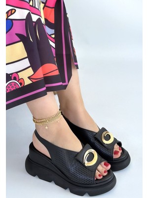 Erbilden Gwon Siyah Cilt Dolgu Topuk Sandalet