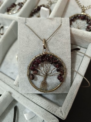 Liva Atelier Doğal Lal Taşı Tel Sarma Hayat Ağacı Kolye