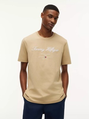 Tommy Hilfiger Erkek Regular Fit Baskılı Yuvarlak Yaka Pamuklu Kısa Kollu Bej T-Shirt MW0MW33691-AEG