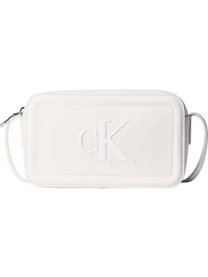 Calvin Klein Kadın Parlak Ck Logolu Fermuarlı Ayarlanabilir Omuz Askılı Beyaz Çanta LV04F3220G-4LX