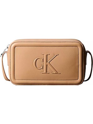 Calvin Klein Kadın Parlak Ck Logolu Fermuarlı Ayarlanabilir Omuz Askılı Kahverengi Çanta LV04F3220G-RAJ