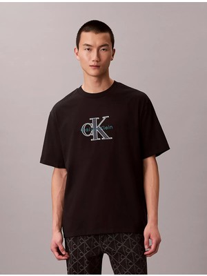 Calvin Klein Erkek Bisiklet Yaka Kısa Kol Ck Yazı Desen Pamuklu Siyah T-Shirt LV04RE815G-UB1