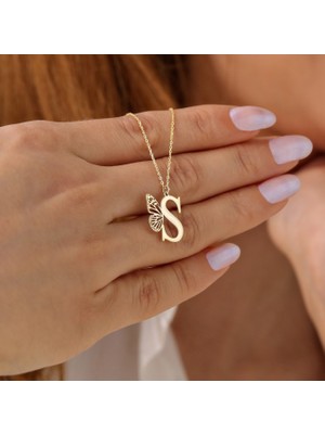 Hom Silver Jewelry 925 Ayar Gümüş Kişiye Özel Harfli Kelebek Tasarımlı Kadın Kolye HSJ0260