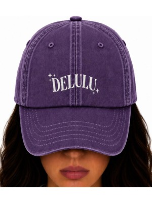Weaved Co Delulu Beyaz Nakışlı Şapka, Hayalperest Vintage Yıkamalı Basball Şapkası (Delusional Embroidered Hat )