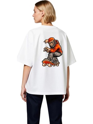 PayBuy Kırmızı Kızak Giymiş Gorilla Skateboarding Baskılı Kadın Oversize Tişört