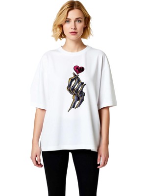 PayBuy Kadın Oversize Tişört Kafatası Kalp Desen Baskılı Sanat Stilinde Rahat Kesim Günlük Modern Şık Zarif