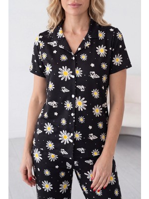 Ang Butik Siyah Papatya ve Kelebek Desenli Kısa Kollu Gömlek Yaka Milan Kumaş Kadın Pijama Takımı