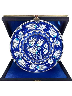 Çini Evi Iznik Çini Tabak  Mavi Beyaz Lale Bahçesi Desenli 18 cm