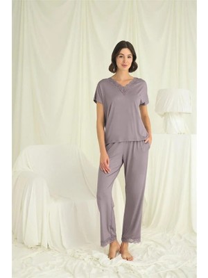 Kısa Kollu V Yakalı Dantelli Pijama Takımı