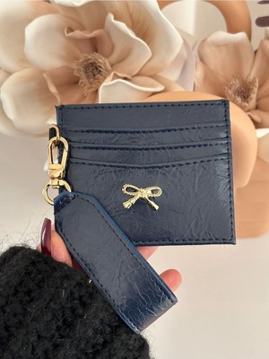 Laletto Bags Kadın Fiyonk Detaylı Anahtarlıklı Parlak Suni Deri Kartlık