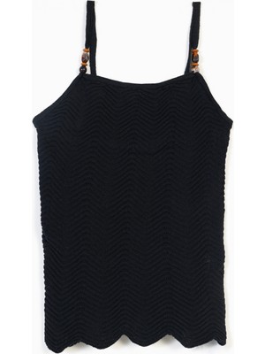 Nisan Triko Halter Yaka Boncuk Detaylı Askılı Triko Top