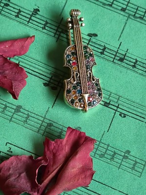 Müzik Ve Herşey Müziğin Sihri Üstünüzde Broş Keman Zirkon Renkli Taşlı
