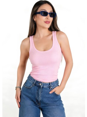 Moviment Kadın Pembe Fitted Havuz Yaka Atlet | Kalın Askılı Fitilli Kaşkorse Örme Kumaş | %98 Pamuk %2 Elastan Esnek Vücuda Oturan Basic Atlet | Günlük Casual