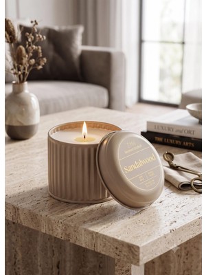 The Mia Calm Sandal Ağacı Kokulu Kahve Kapaklı Mum 600 gr