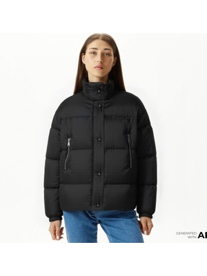 Tommy Hilfiger Kadın Siyah Mont