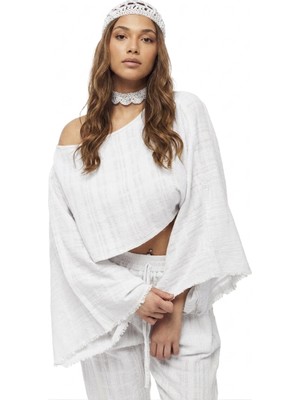 Silk House Yarasa Kol Şantuklu Crop Bluz