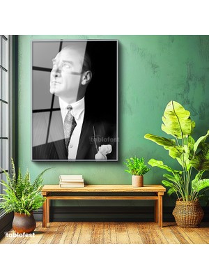 Tablofest Gümüş Renk Metal Çerçeveli Tamperli Cam Tablo Atatürk Desenli Kravat Atatürk Tablosu Duvar Dekoru