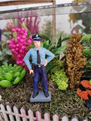 Himi Teraryum Objeleri Polis Dekoratif Biblo ve Diorama Objesi