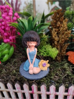 Himi Teraryum Objeleri Çiçekli Kız Dekoratif Biblo ve Diorama Objesi