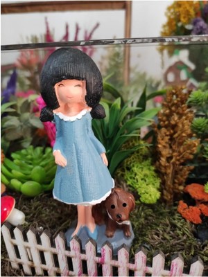 Himi Teraryum Objeleri Köpekli Kız Dekoratif Biblo ve Diorama Objesi