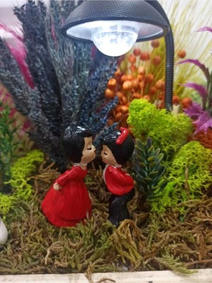 Himi Teraryum Objeleri Öpüşen Sevgililer Dekoratif Biblo ve Diorama Objesi