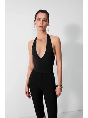 Vatkalı Derin V yaka bodysuit