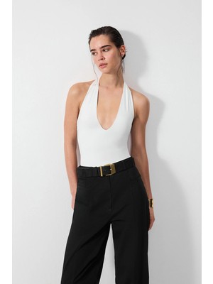 Vatkalı Derin V yaka bodysuit