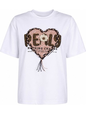 Trender Baskılı Beyaz Kadın T-Shirt 7447