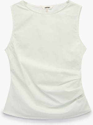 Koton Koton x Şahika Ercümen - Pamuklu Slim Fit Bisiklet Yaka Drape Detaylı Kolsuz Bluz