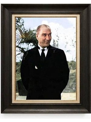 Giyense Tablore Siyah Varaklı Paspartulu Çerçeveli Atatürk Tablo A373