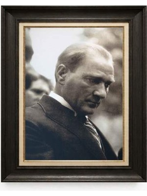 Giyense Tablore Siyah Varaklı Paspartulu Çerçeveli Atatürk Tablo A117