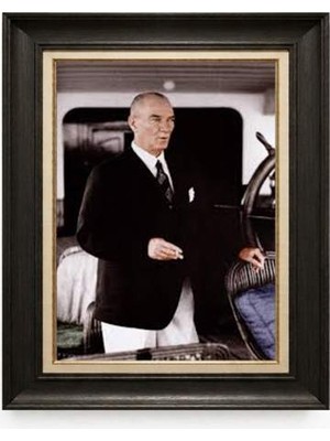Giyense Tablore Siyah Varaklı Paspartulu Çerçeveli Atatürk Tablo A157