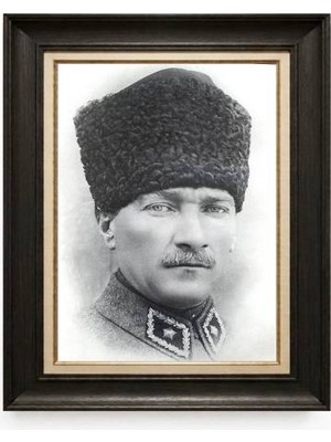 Giyense Tablore Siyah Varaklı Paspartulu Çerçeveli Atatürk Tablo A226