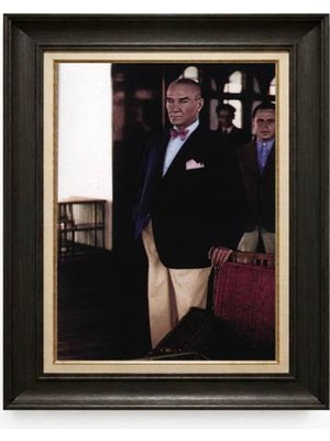 Giyense Tablore Siyah Varaklı Paspartulu Çerçeveli Atatürk Tablo A352