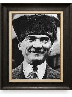 Giyense Tablore Siyah Varaklı Paspartulu Çerçeveli Atatürk Tablo A187