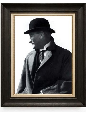Giyense Tablore Siyah Varaklı Paspartulu Çerçeveli Atatürk Tablo A181
