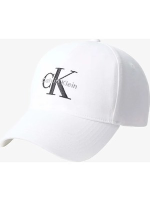 Calvin Klein Kadın Ck Logo Işlemeli Ayarlanabilir Tokalı Beyaz1 Şapka LV04K5026G-7KR