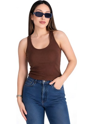 Moviment Kahverengi Fitted Havuz Yaka Atlet | Kalın Askılı Fitilli Kaşkorse Örme Kumaş | %98 Pamuk %2 Elastan Esnek Vücuda Oturan Basic Atlet