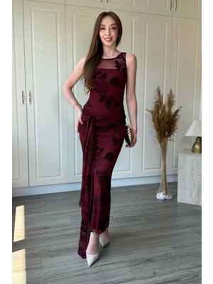 Dilay Gökoğlu Butik Simli Çiçek Işlemeli Transparan Detaylı Önü Kuşaklı Maxi Tül Elbise
