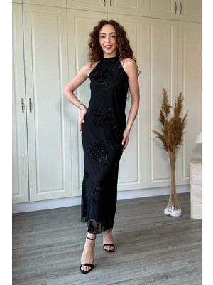 Dilay Gökoğlu Butik Halter Yaka Jakarlı Simli Midi Tül Elbise