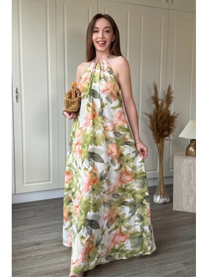 Dilay Gökoğlu Butik Boyundan Bağlamalı Çiçek Desenli Uzun Elbise