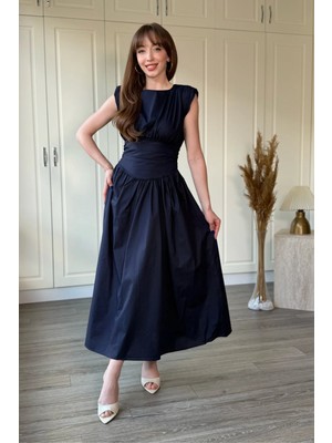 Dilay Gökoğlu Butik Vatkalı Poplin Midi Lacivert Elbise