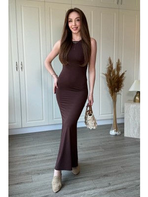 Dilay Gökoğlu Butik Dalgıç Kumaş Kolsuz Çan Etek Formlu Maxi Elbise