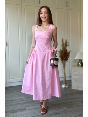 Dilay Gökoğlu Butik Kalın Askılı Bel Oturtmalı Midi Poplin Elbise