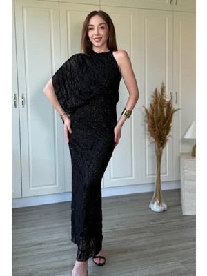 Dilay Gökoğlu Butik Tek Omuz Halter Yaka Dökümlü Zarif Simli Maxi Siyah Tül Elbise