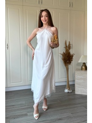 Dilay Gökoğlu Butik Ip Askılı Asimetrik Dantelli Saten Elbise