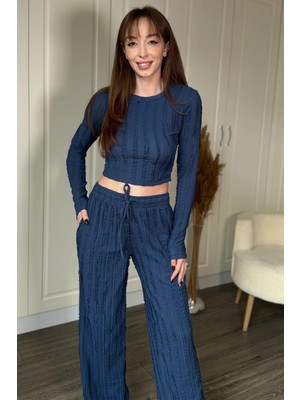 Dilay Gökoğlu Butik Fırfırlı Uzun Kollu Crop Lacivert Takım