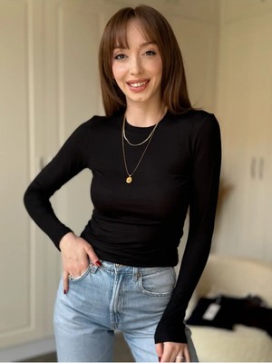 Dilay Gökoğlu Butik Bisiklet Yaka Uzun Kollu Parmak Geçmeli Body