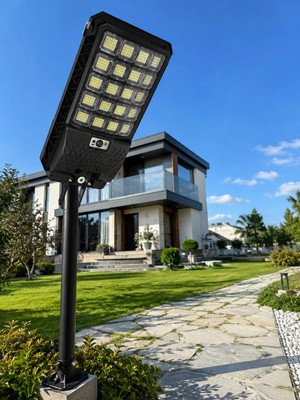 Epilons Güneş Enerjili Hareket Sensörlü LED Sokak Lambası Uzaktan Kumandalı Dış Mekan Aydınlatma